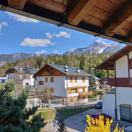 Appartamento Comodo E Curato Per Famiglie Pieve di Cadore Eksteriør bilde