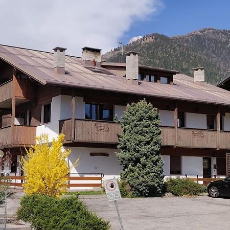 Appartamento Comodo E Curato Per Famiglie Pieve di Cadore Eksteriør bilde